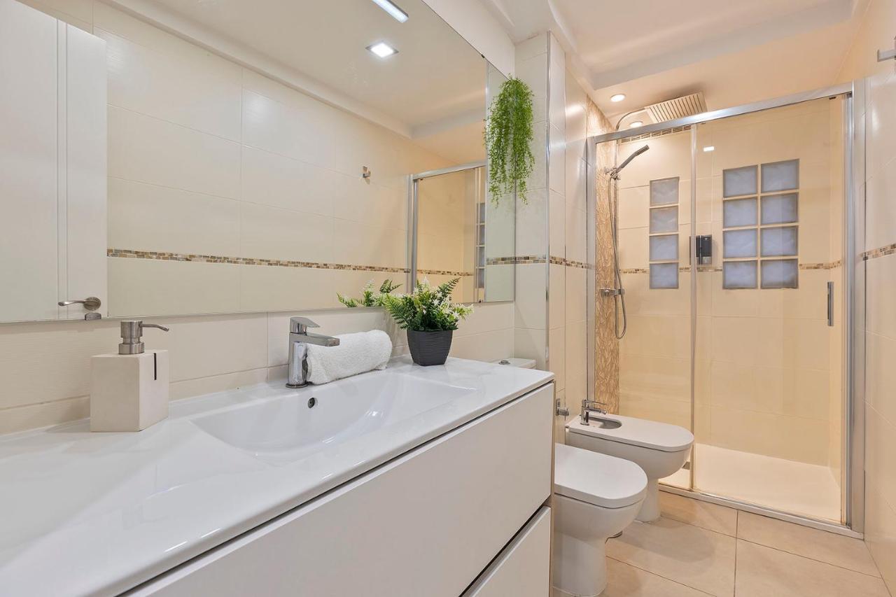 Luxury Apartment City Centre Granada Luaran gambar